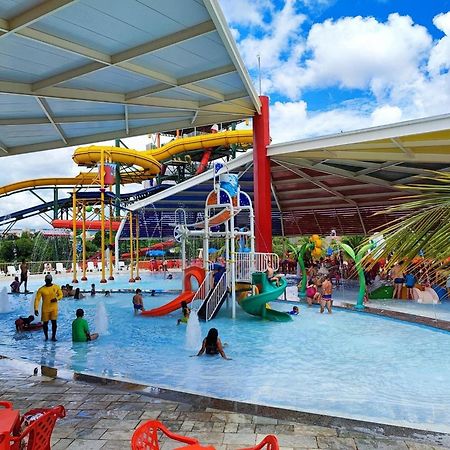 Piazza Diroma Com Acesso Ao Acqua Park Em กัลดัสโนวัส ภายนอก รูปภาพ